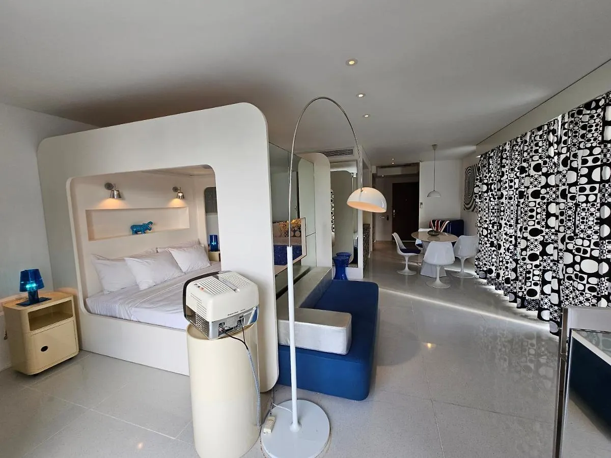 *****  Chill Hotel Seminyak Indonesia