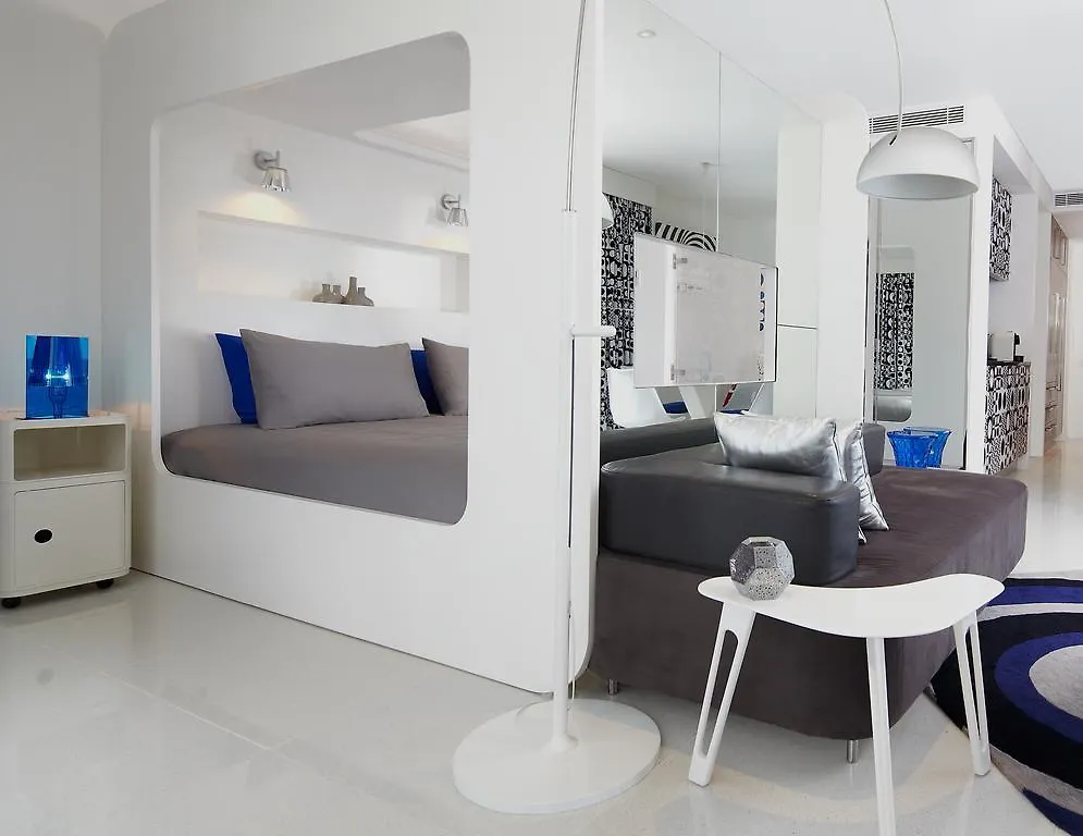 Chill Hotel Seminyak